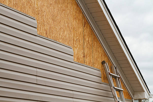 Professional Emergency Siding Repair technician working in Hillside, IL